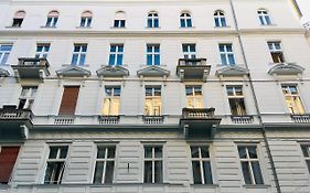 Eclectic Luxury & Spacious 2Br Ac Apt In Center
